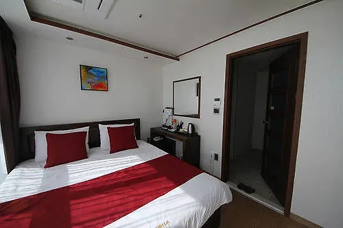 בוסאן Hotel Camelia