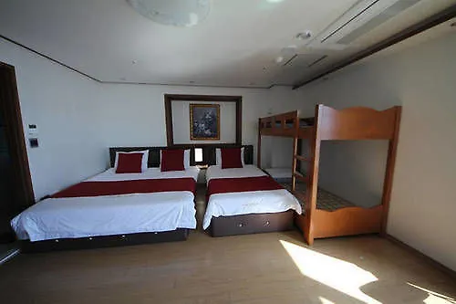 בוסאן Hotel Camelia