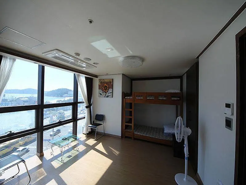 **  בוסאן Hotel Camelia קוריאה הדרומית